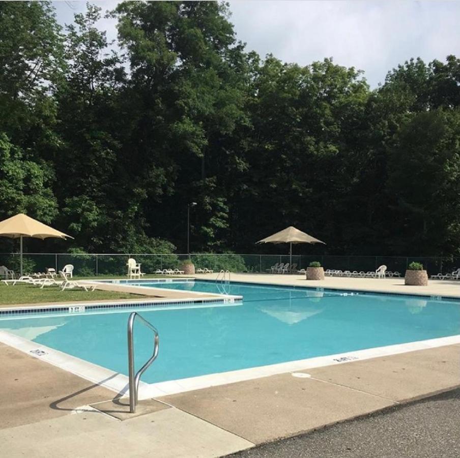איסט סטרודסבורג Pocono Villas Resort מראה חיצוני תמונה